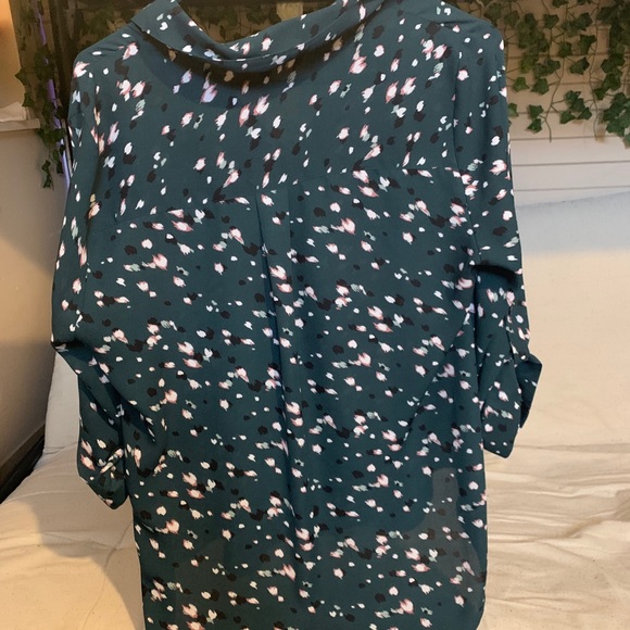 Blouse - Picture 2 of 2